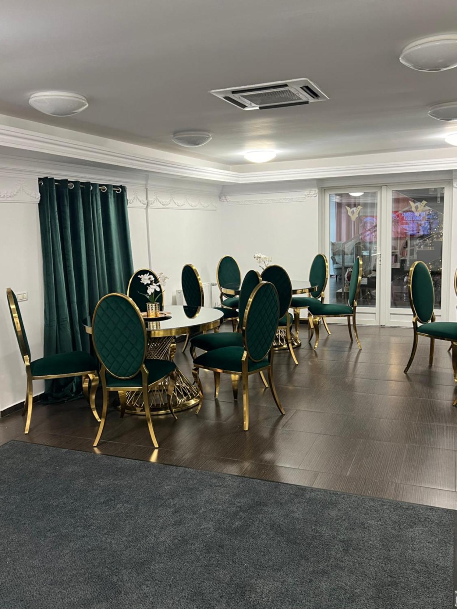 טימישוארה Hotel Vandia מראה חיצוני תמונה