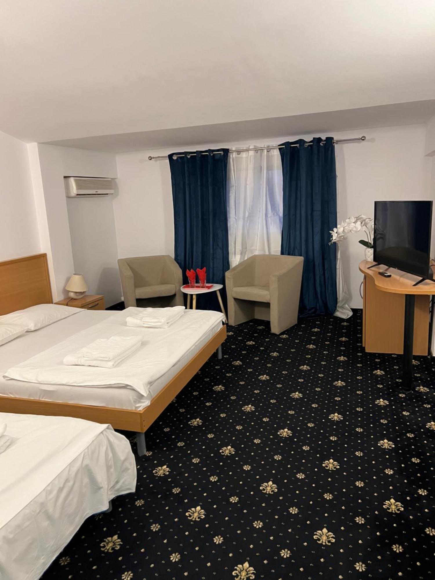 טימישוארה Hotel Vandia מראה חיצוני תמונה